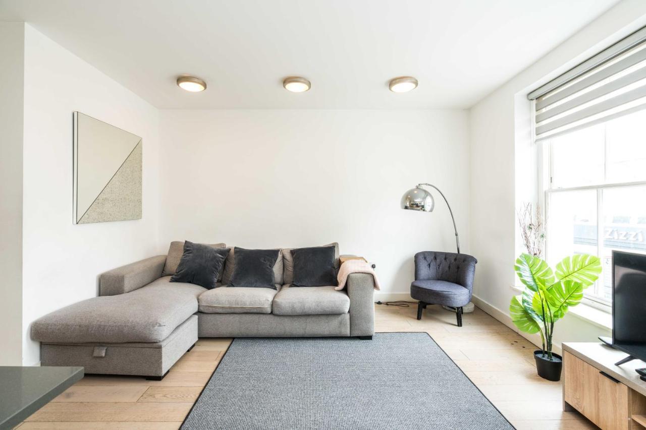 Spacious 2 Bedroom / Earls Court / Kensington London Exteriör bild